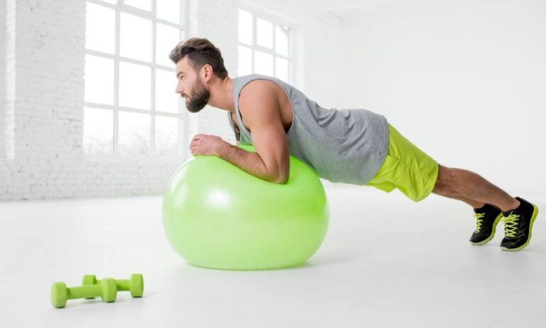 Benefits of bouncing on exercise ball